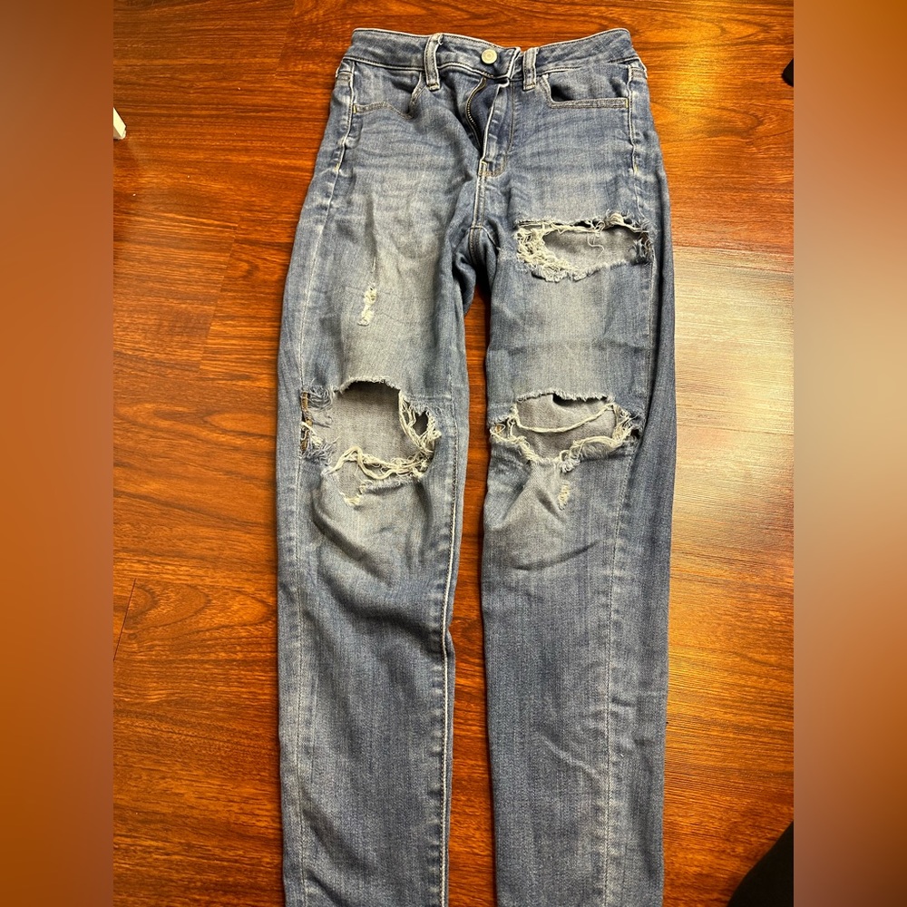 American Eagle distressed jeans